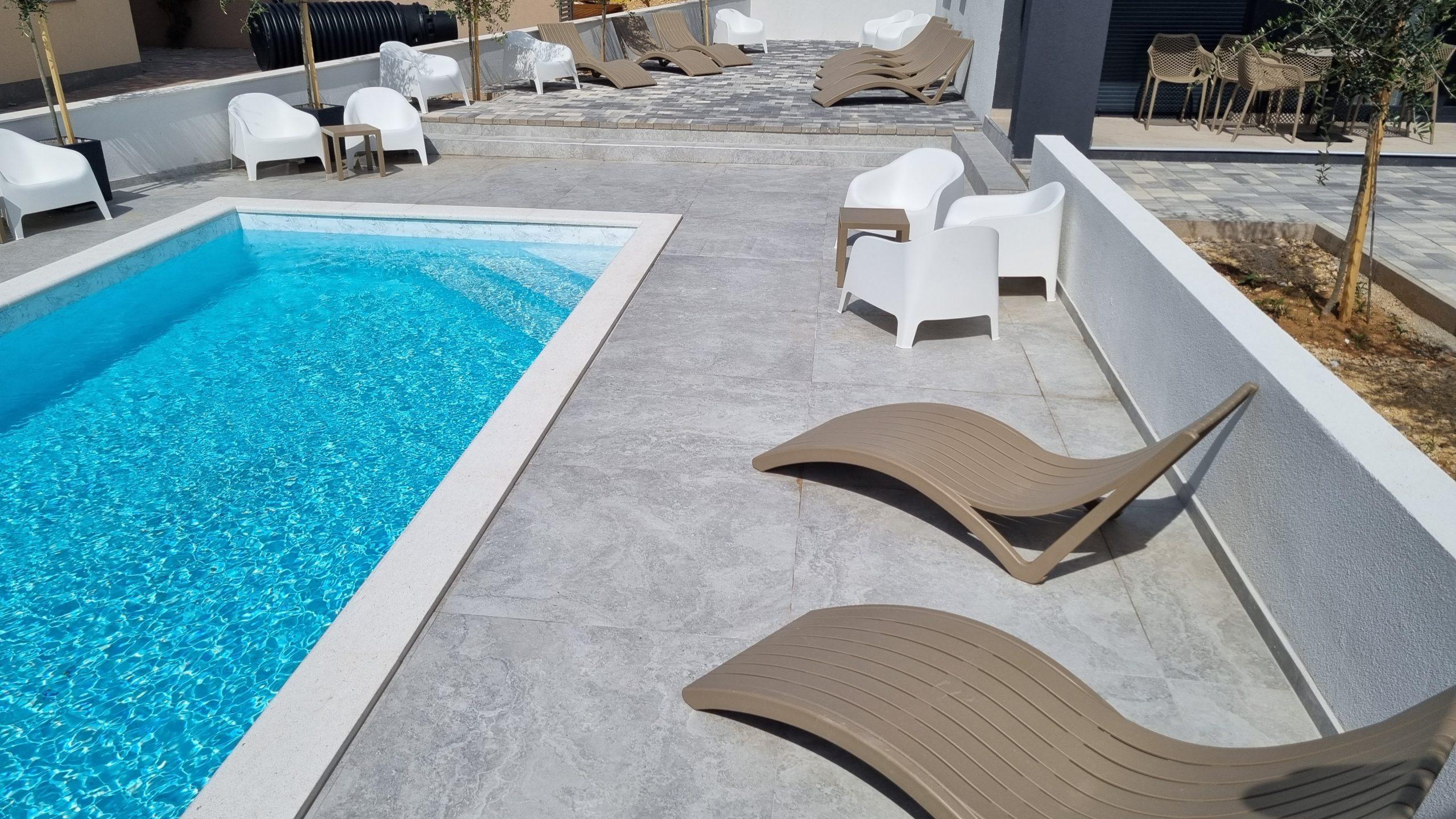 VILLA SHARK 2 WITH A POOL - 4 PEOPLE