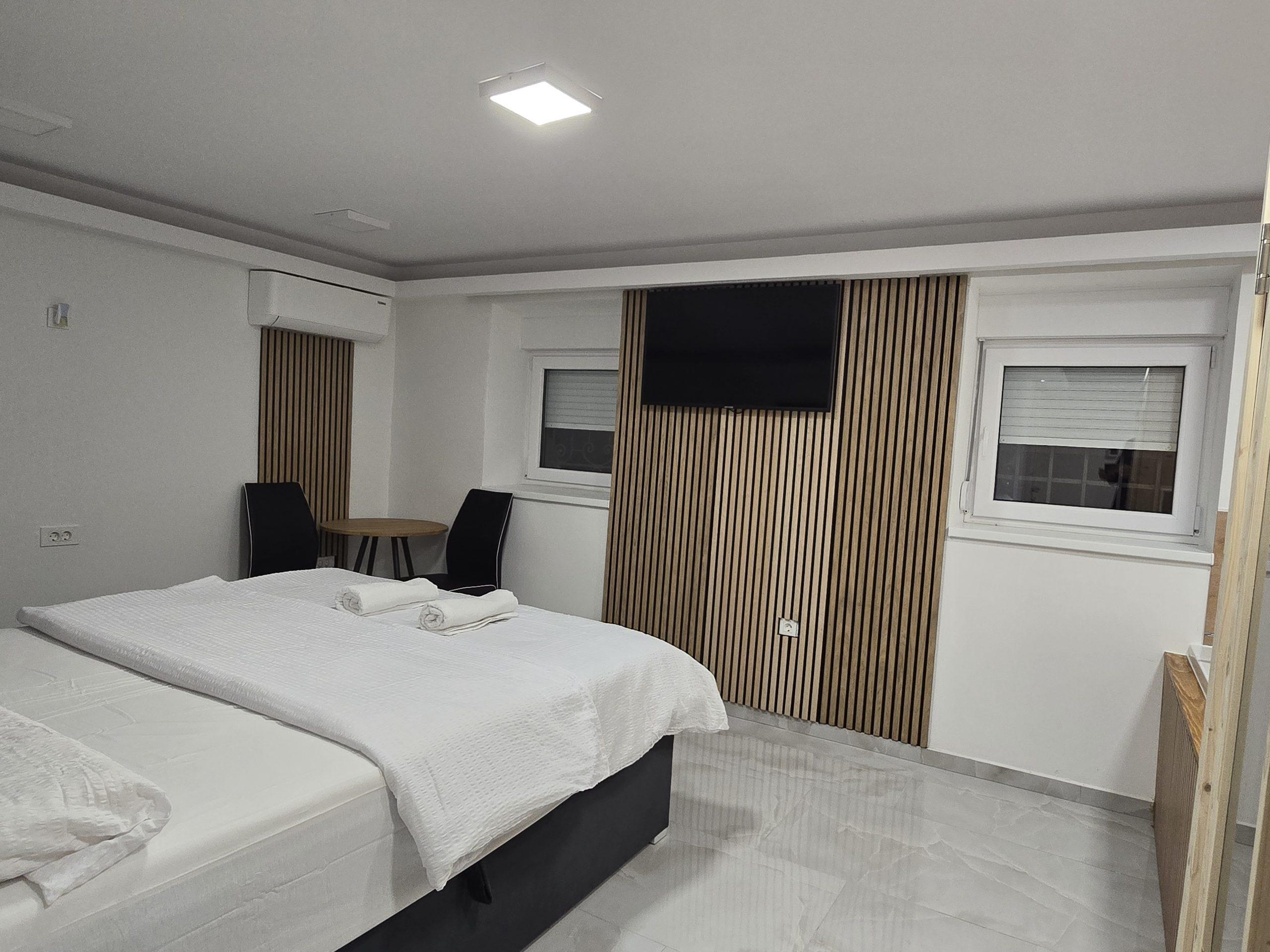 EDY JACUZZI & SAUNA 1 - 2 PEOPLE